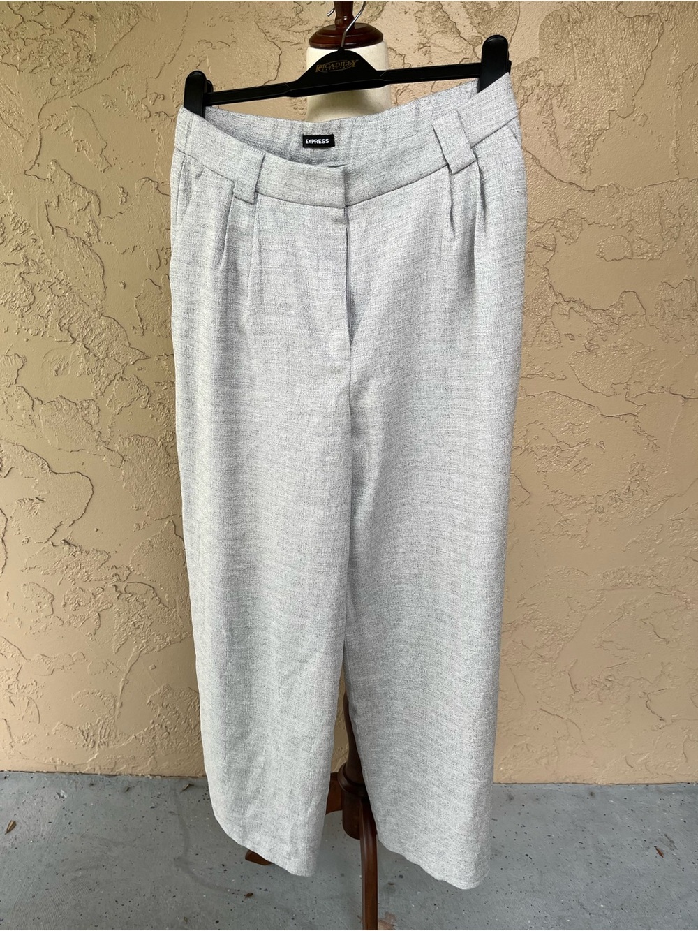 Express Textured High Waisted relaxed trouser